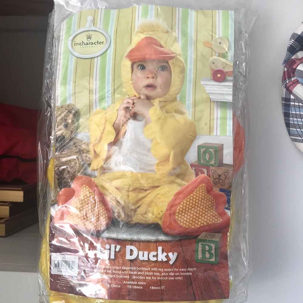 Lil’ Ducky costume for 6-12mons